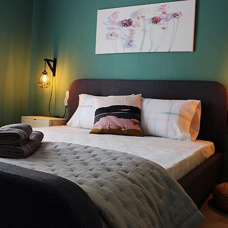 Homel Rocks -Elegant Apt 2Bd -Amazing Garden View Kalampáka Ngoại thất bức ảnh