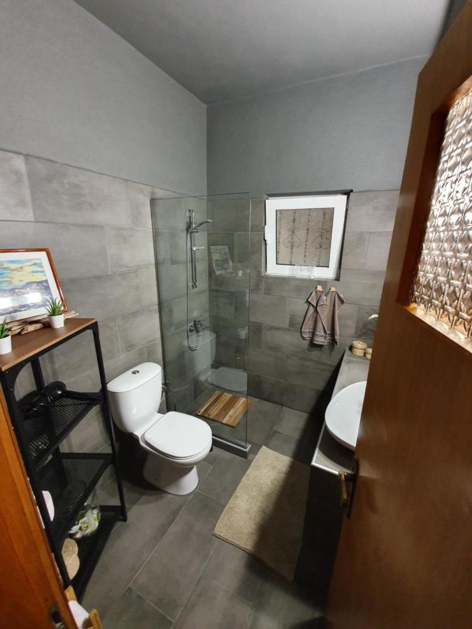 Homel Rocks -Elegant Apt 2Bd -Amazing Garden View Kalampáka Ngoại thất bức ảnh