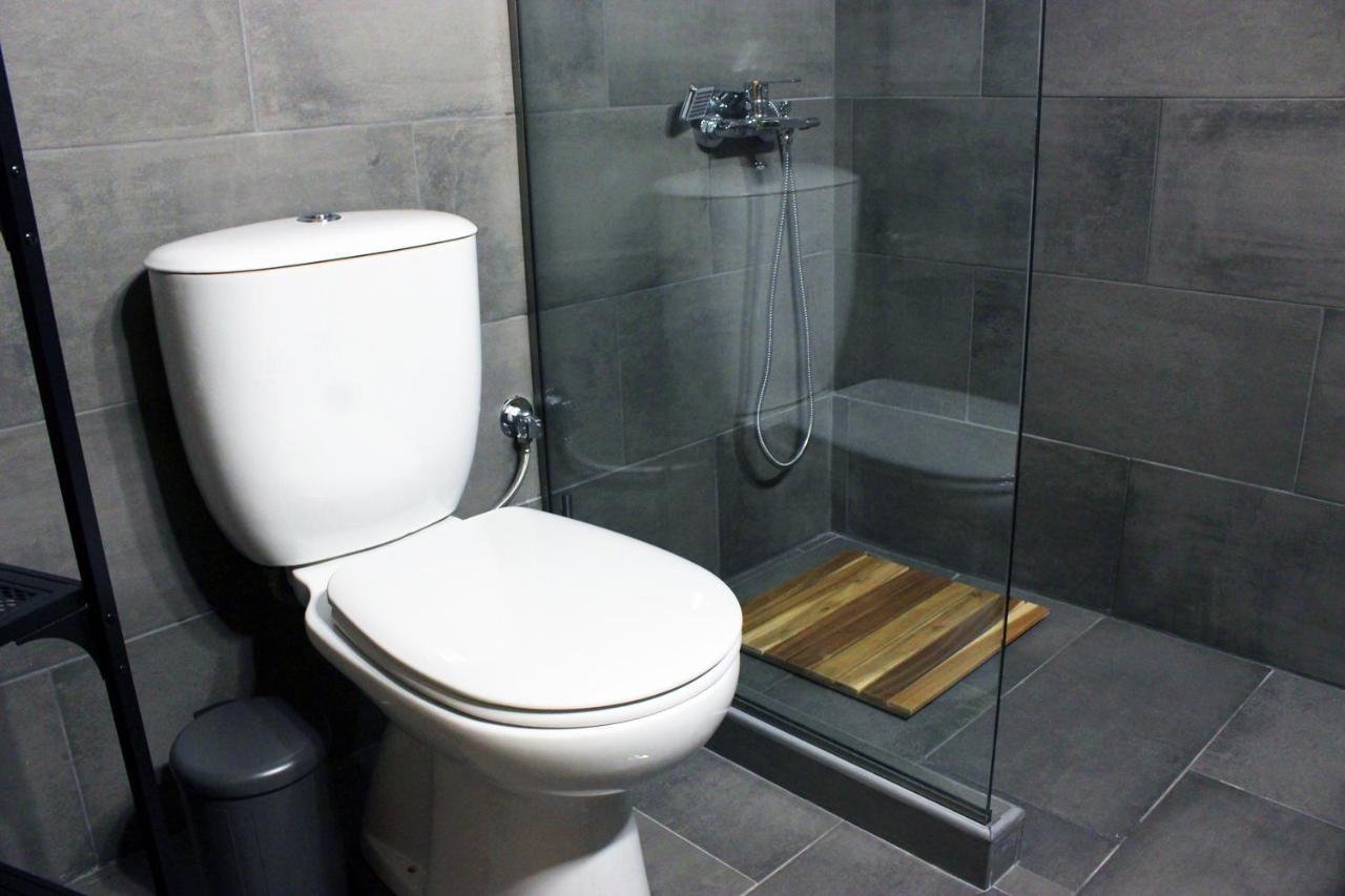 Homel Rocks -Elegant Apt 2Bd -Amazing Garden View Kalampáka Ngoại thất bức ảnh