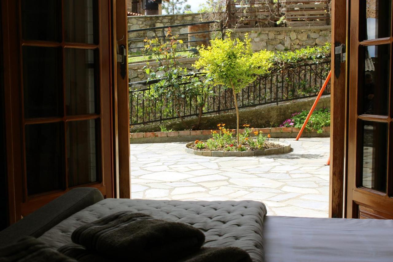 Homel Rocks -Elegant Apt 2Bd -Amazing Garden View Kalampáka Ngoại thất bức ảnh